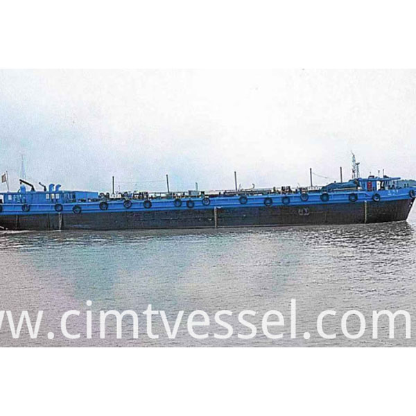 1000 DWT Oil tanker build in 2006