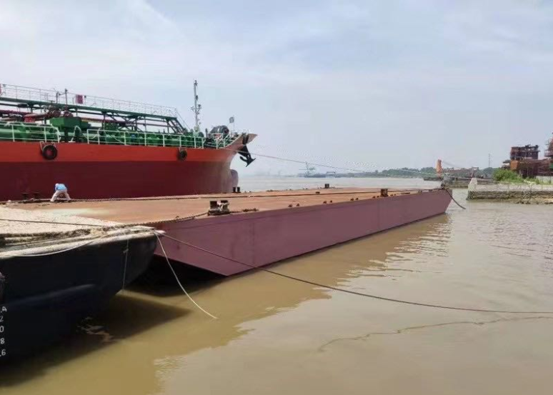 2524T no-self propelled deck barge